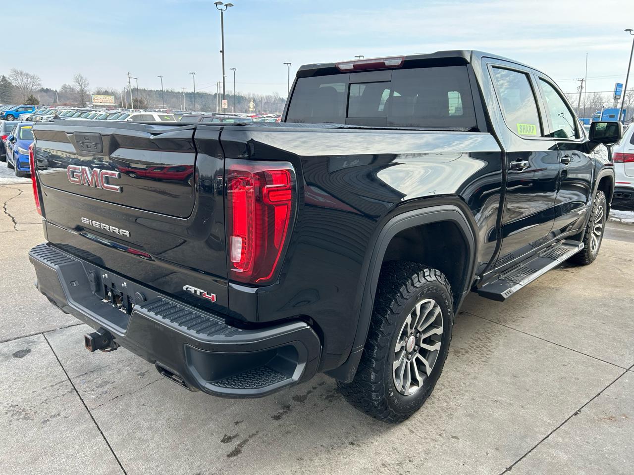 GMC Sierra 1500 AT4 Crew Cab Short Box 4WD 2021
