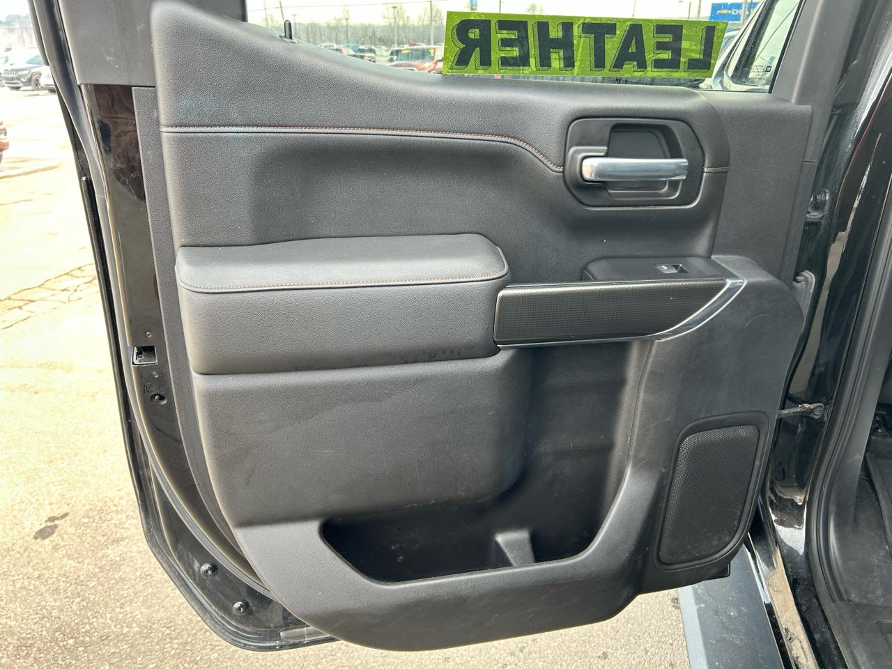 GMC Sierra 1500 AT4 Crew Cab Short Box 4WD 2021