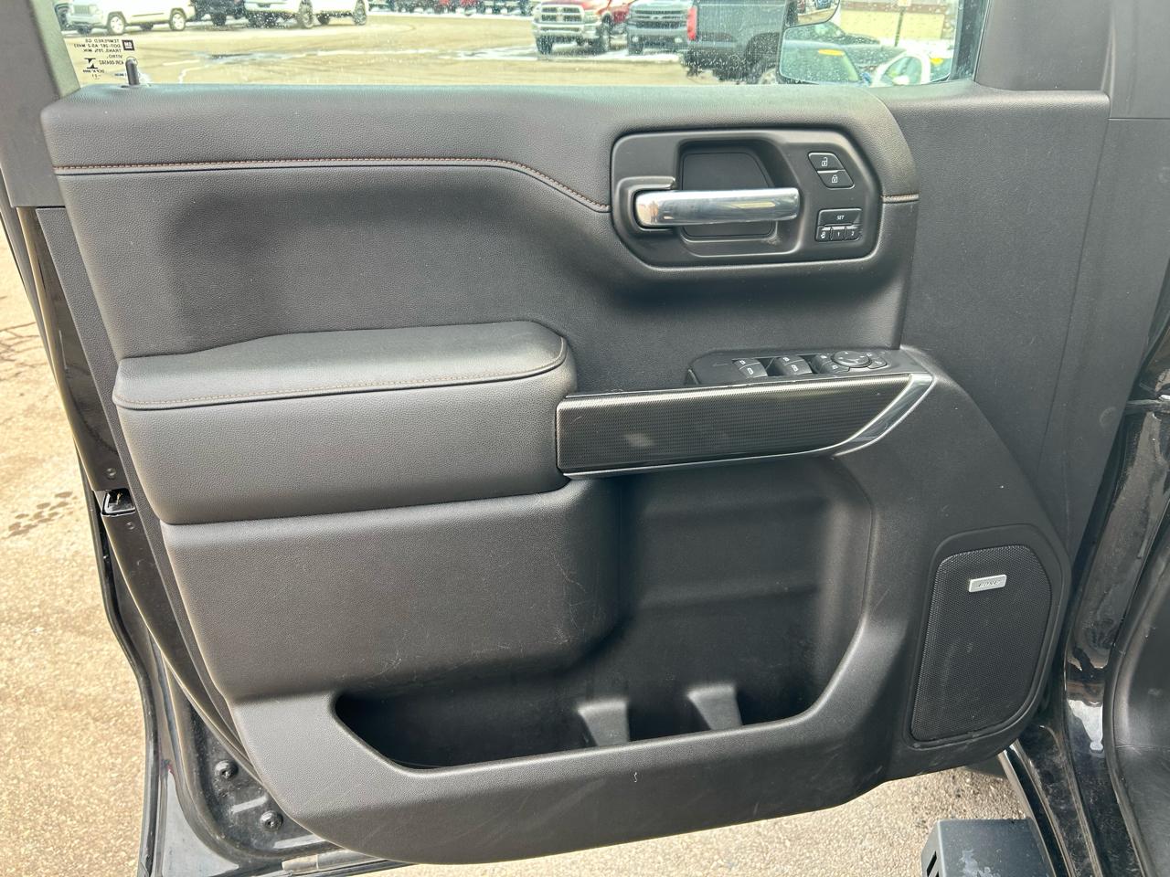 GMC Sierra 1500 AT4 Crew Cab Short Box 4WD 2021