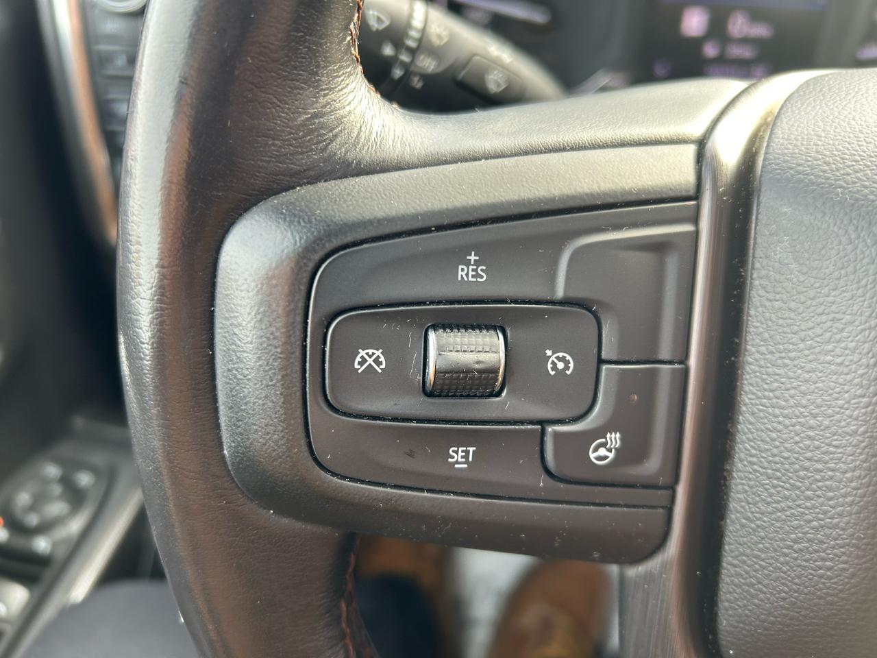 GMC Sierra 1500 AT4 Crew Cab Short Box 4WD 2021