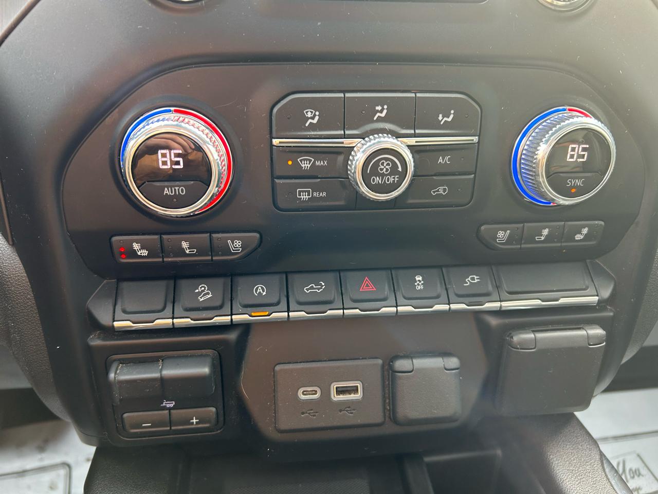 GMC Sierra 1500 AT4 Crew Cab Short Box 4WD 2021