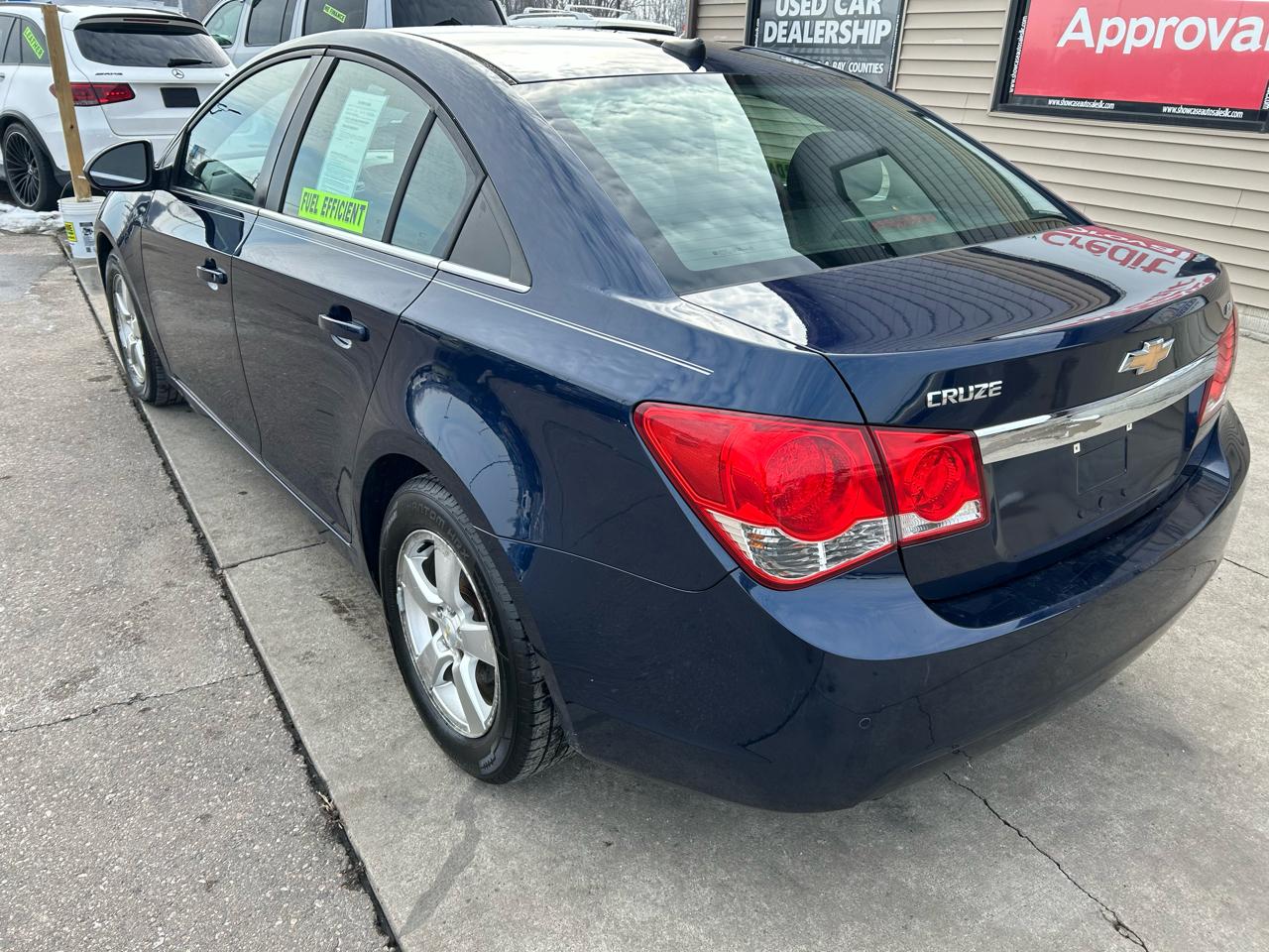 Chevrolet Cruze 1LT 2011