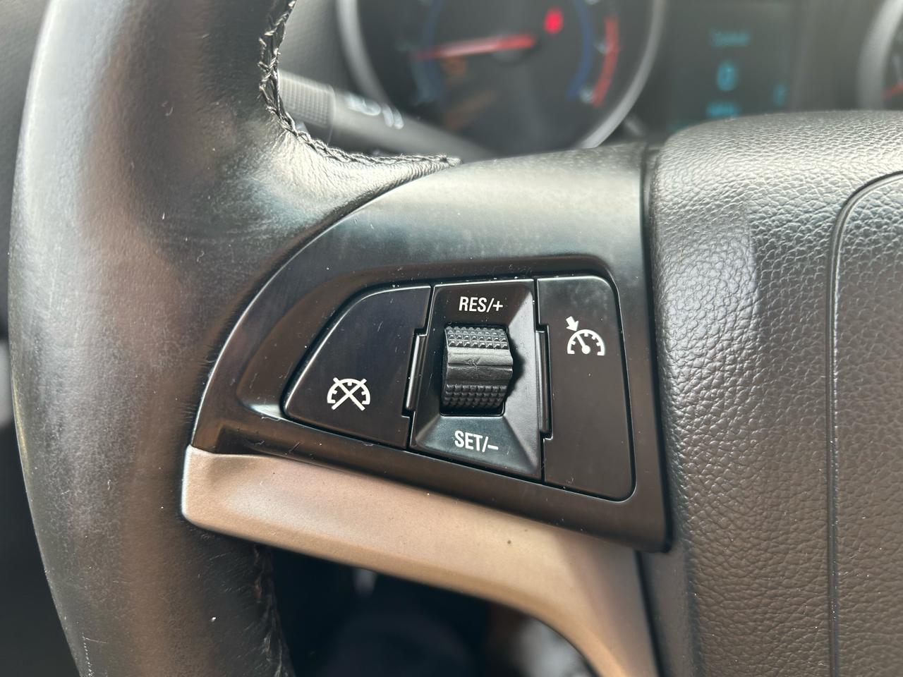 Chevrolet Cruze 1LT 2011