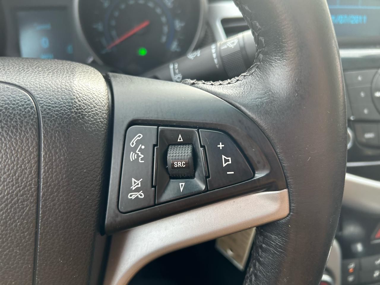 Chevrolet Cruze 1LT 2011