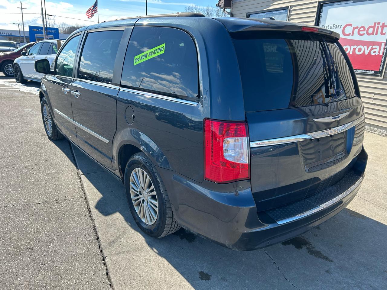 Chrysler Town & Country Touring-L 2014