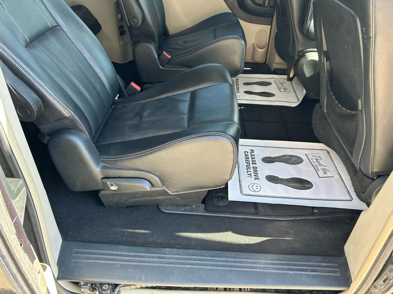 Chrysler Town & Country Touring-L 2014