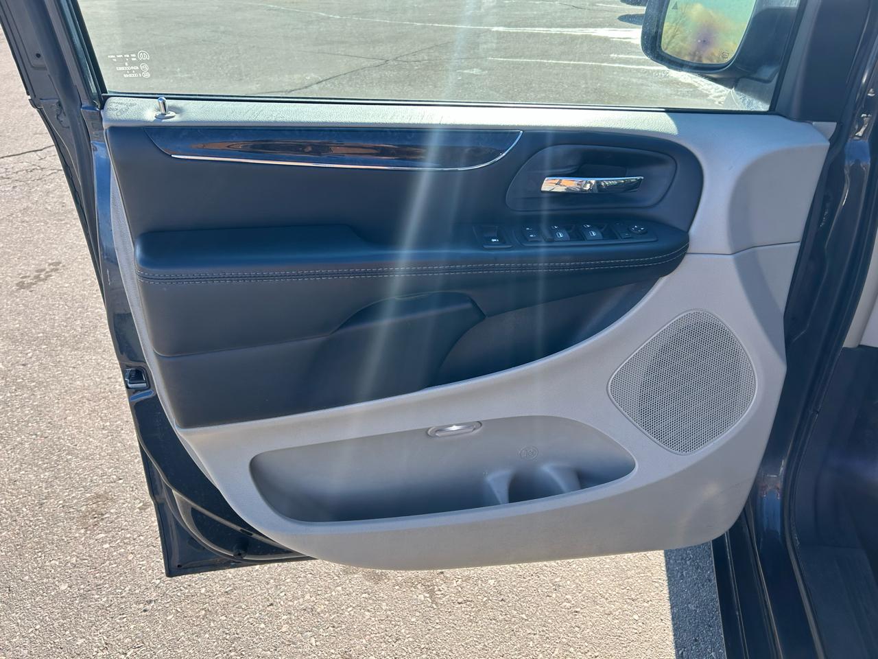 Chrysler Town & Country Touring-L 2014