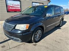 2014 Chrysler Town & Country 
