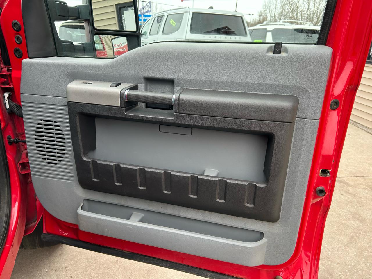 Ford F-250 SD XLT Crew Cab Long Bed 4WD 2015