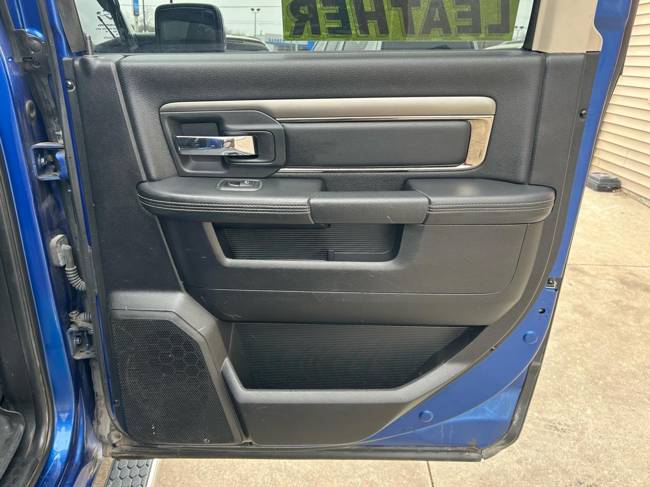 RAM 1500 Sport Crew Cab SWB 4WD 2014