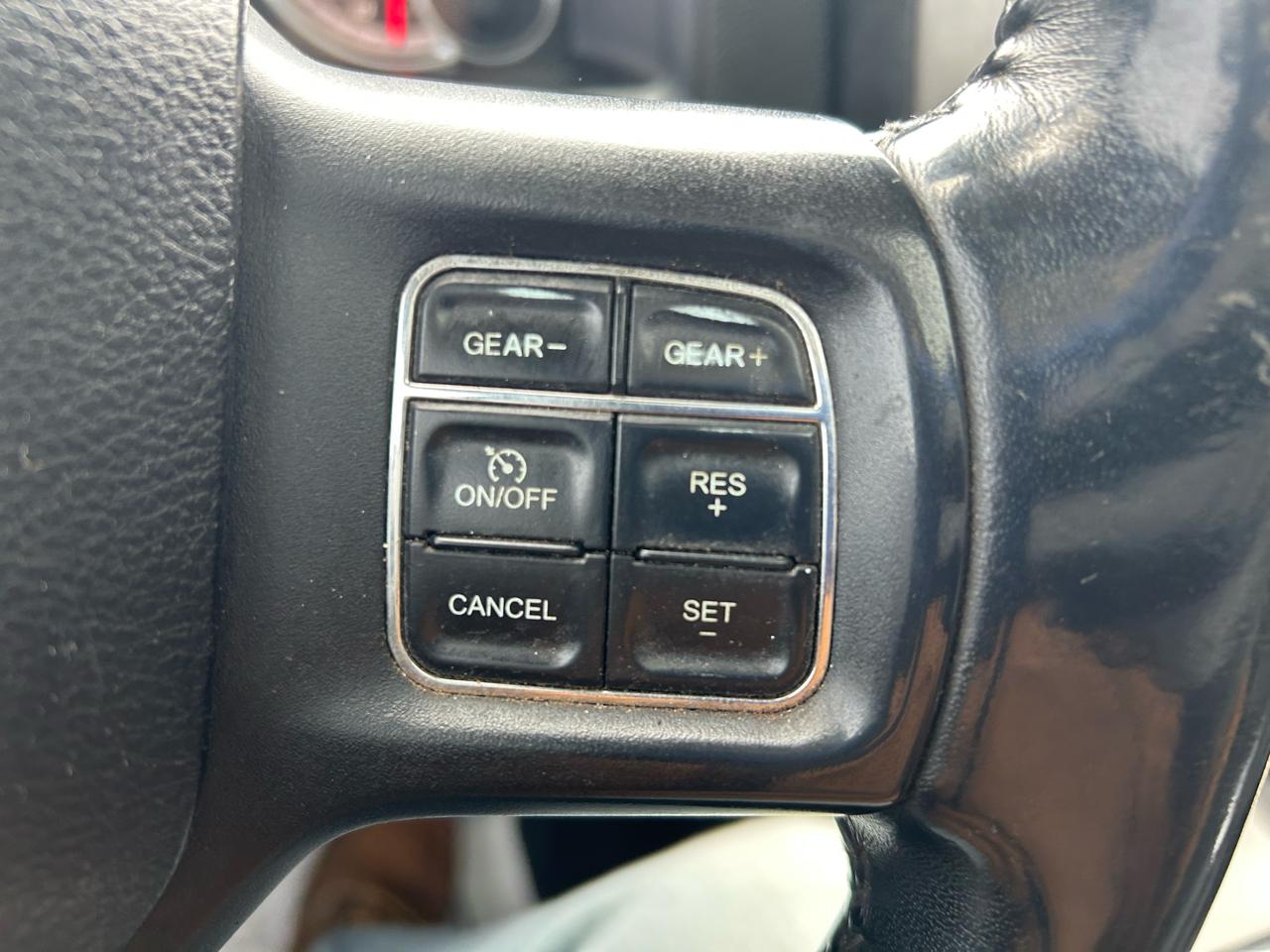 RAM 1500 Sport Crew Cab SWB 4WD 2014