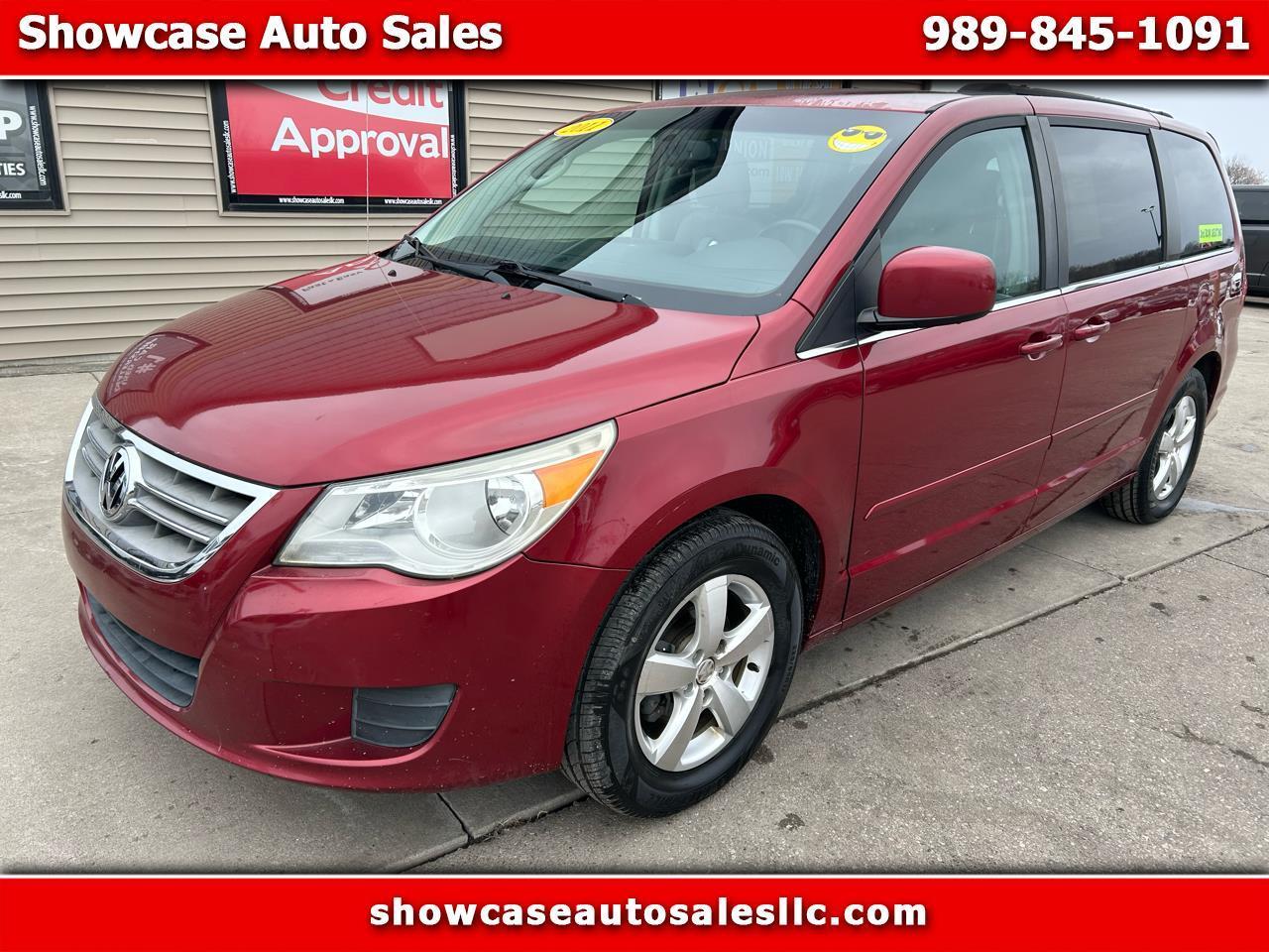 Volkswagen Routan SE 2011