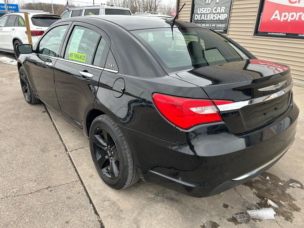 Chrysler 200 Limited 2013
