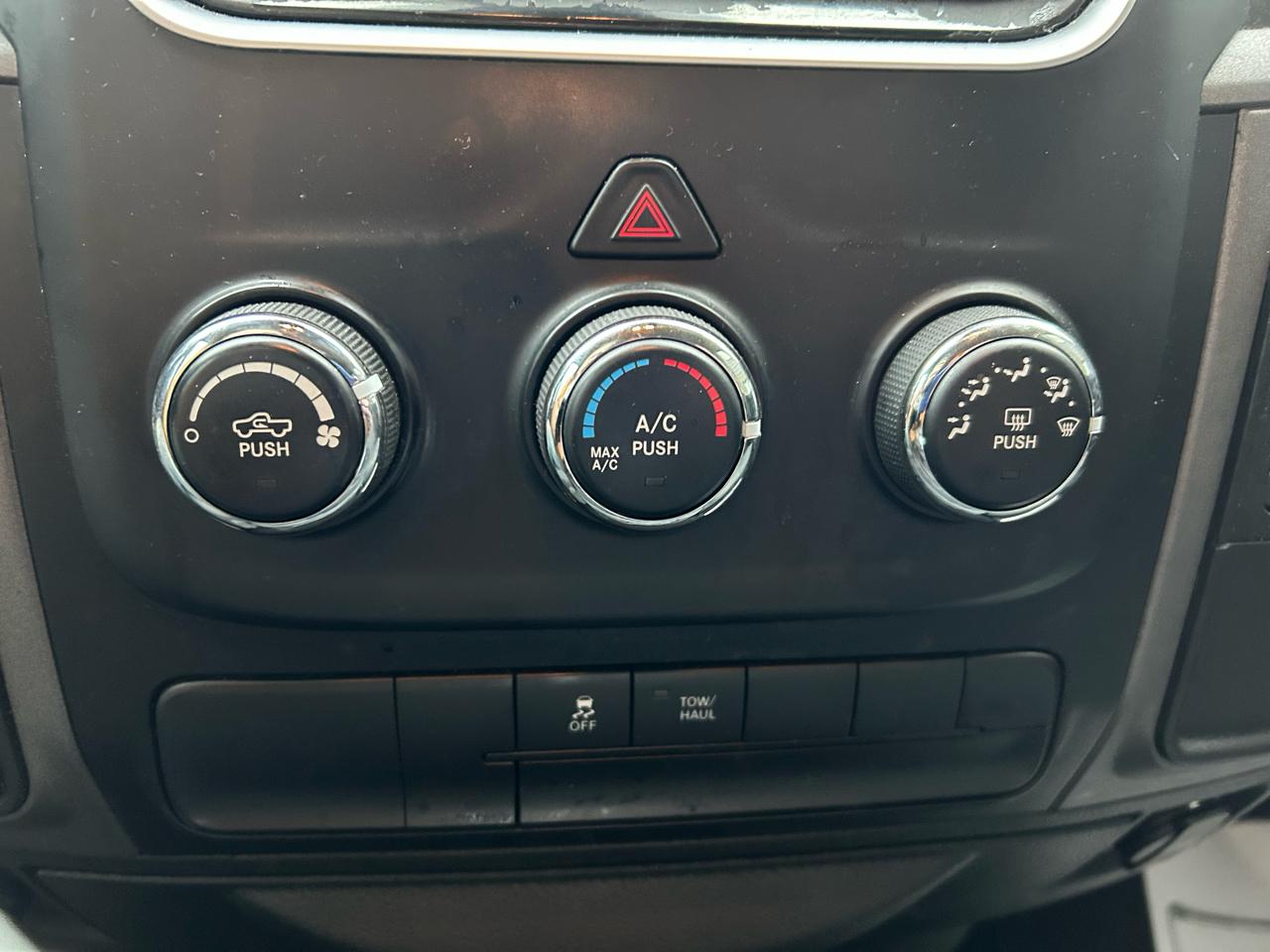 RAM 1500 Tradesman Quad Cab 2WD 2014