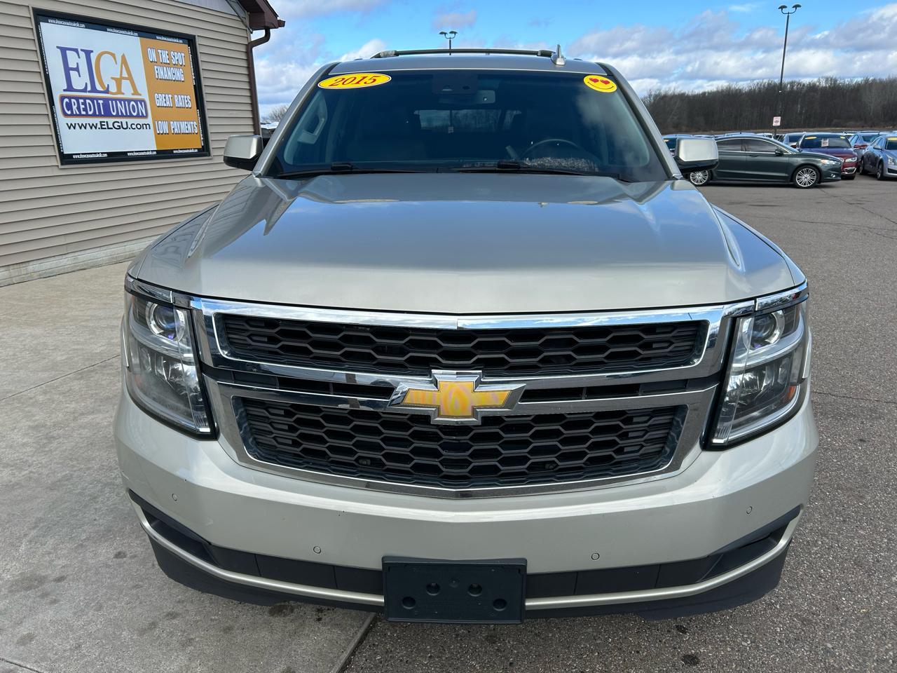 Chevrolet Suburban LT 1500 4WD 2015