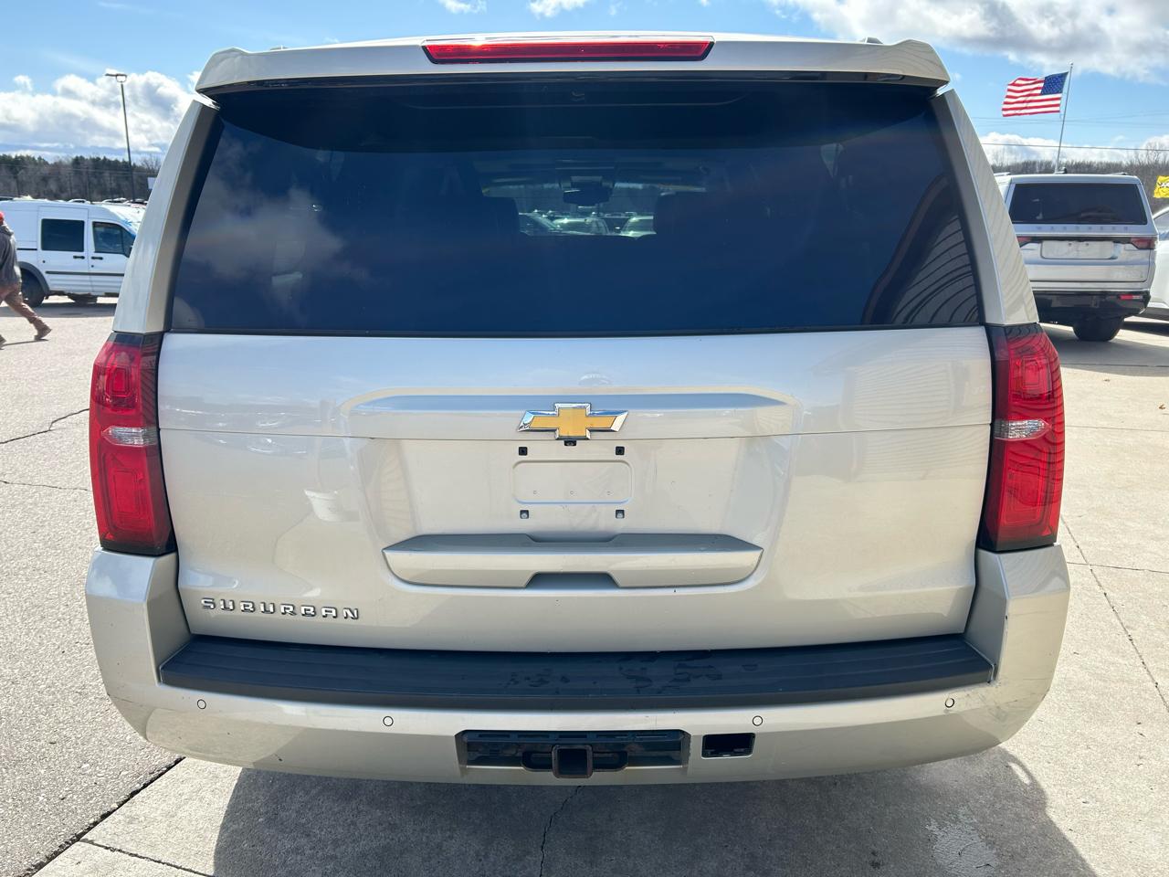 Chevrolet Suburban LT 1500 4WD 2015