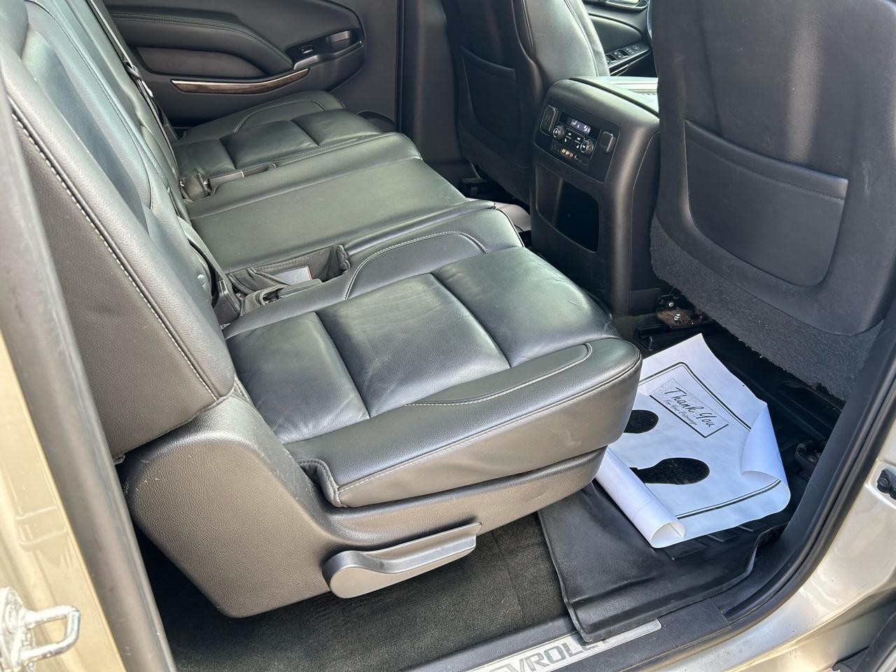 Chevrolet Suburban LT 1500 4WD 2015