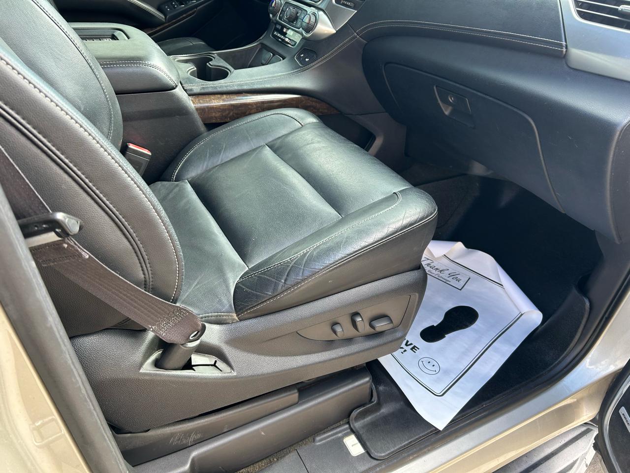 Chevrolet Suburban LT 1500 4WD 2015