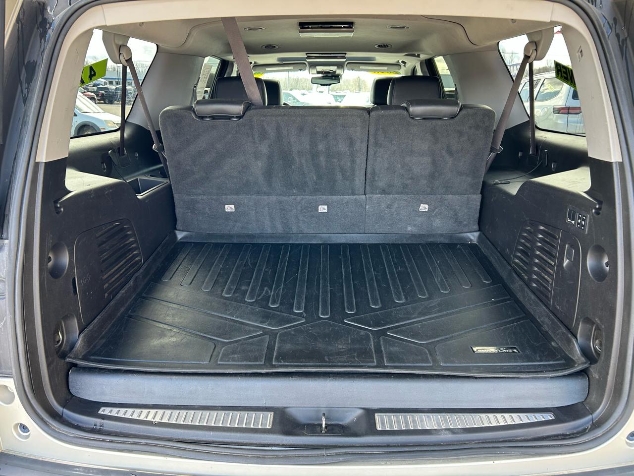 Chevrolet Suburban LT 1500 4WD 2015