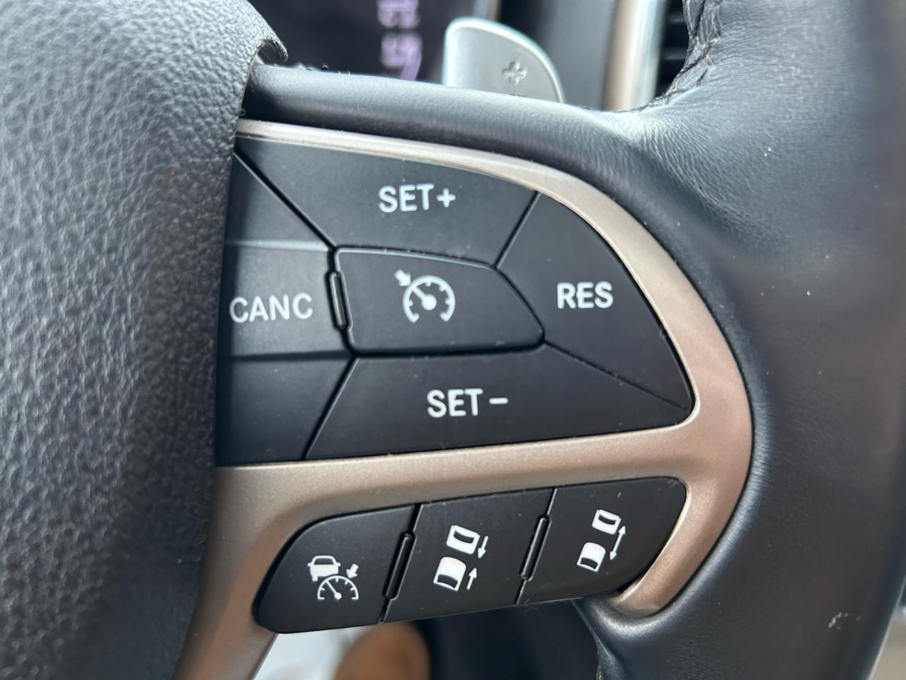 Jeep Grand Cherokee Summit 4WD 2015