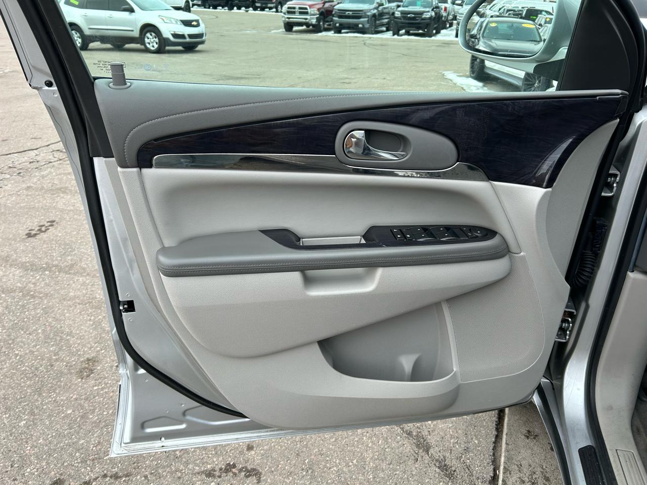 Buick Enclave Convenience FWD 2017