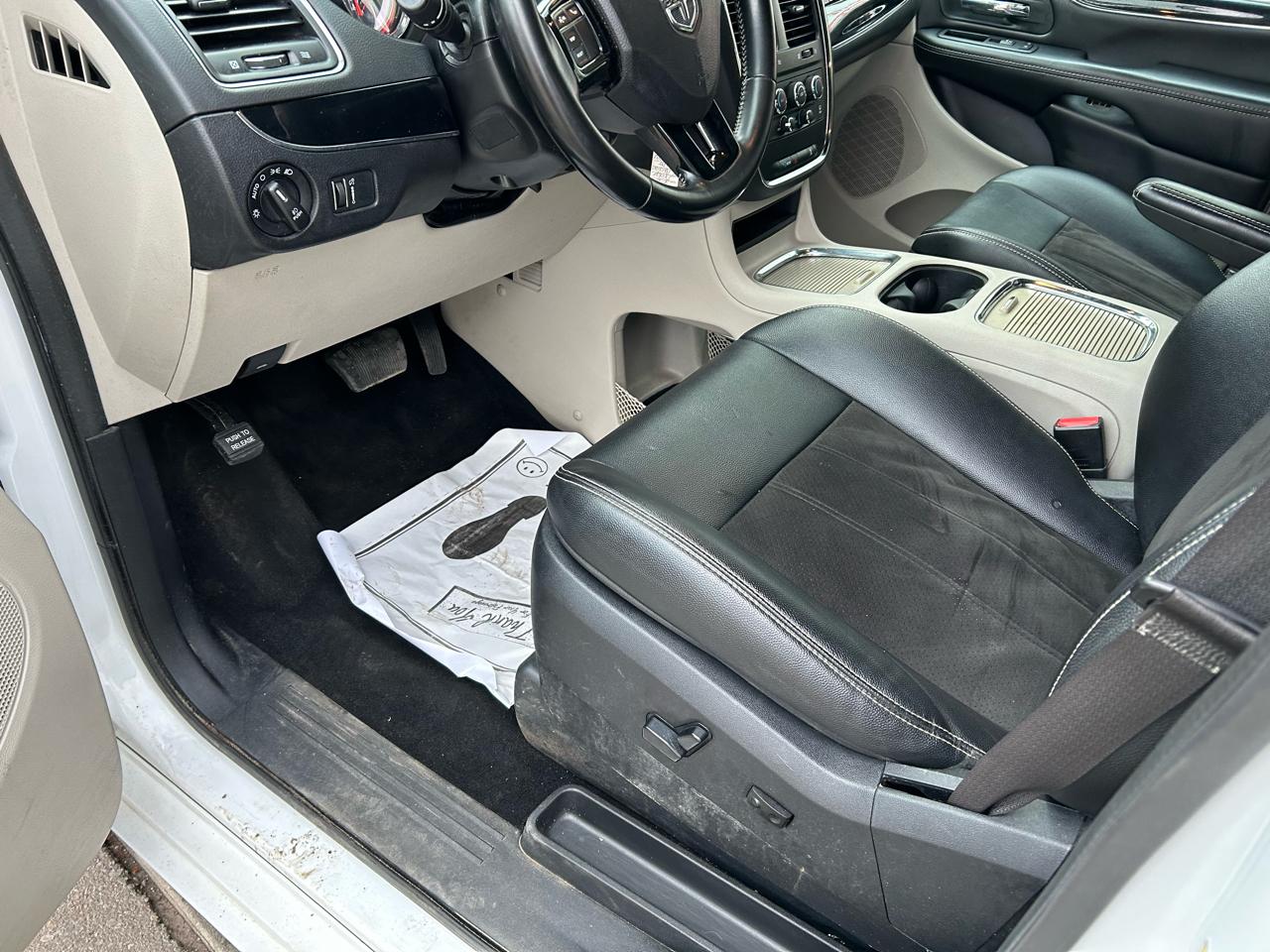 Dodge Grand Caravan SXT 2020