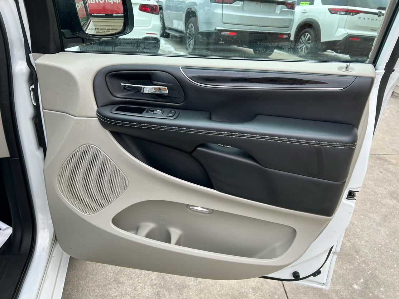 Dodge Grand Caravan SXT 2020