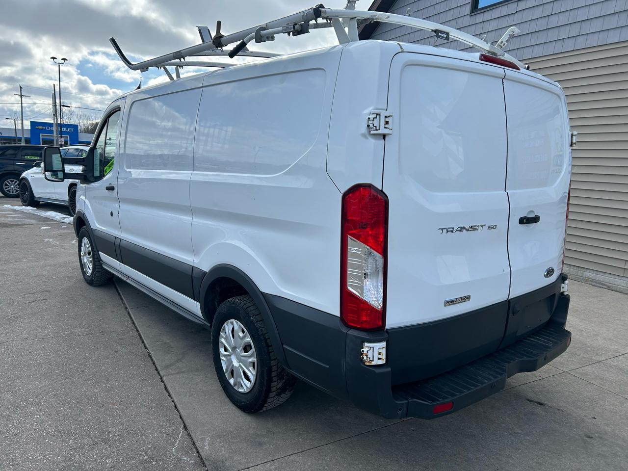 Ford Transit 150 Van Low Roof 60/40 Pass. 130-in. WB 2018