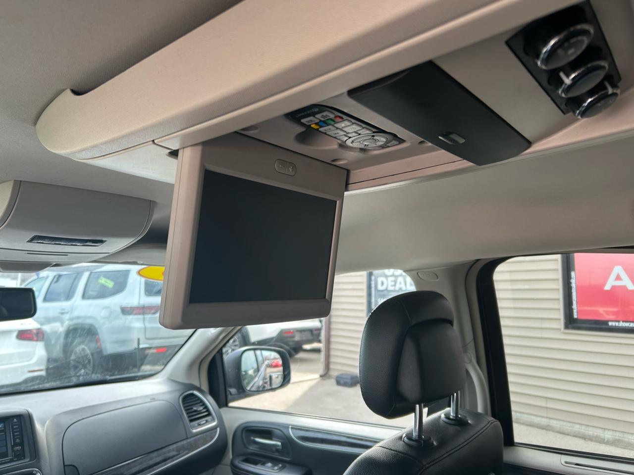 Chrysler Town & Country Touring-L 2015