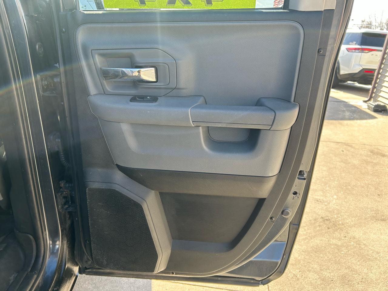 RAM 1500 SLT Quad Cab 4WD 2014