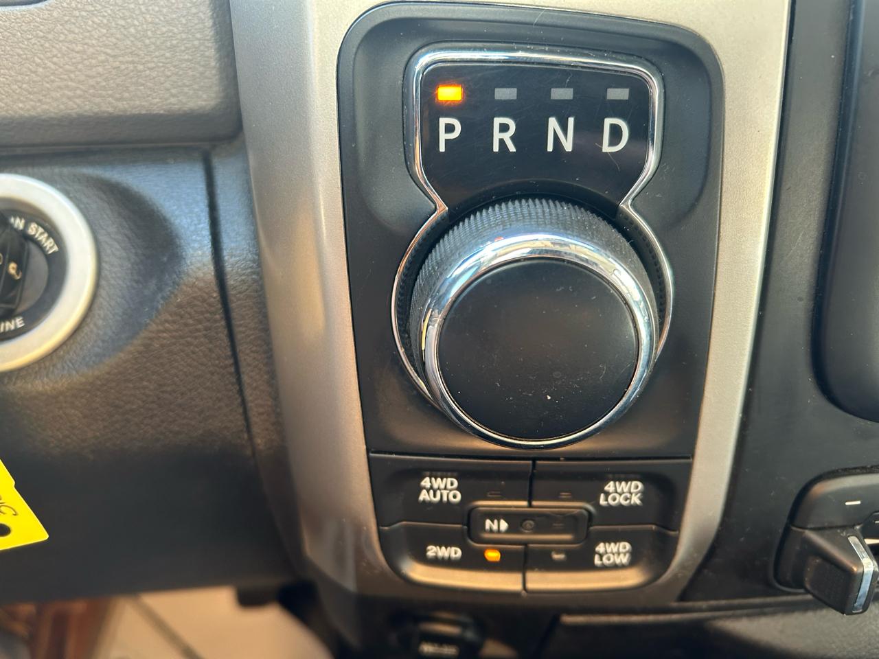 RAM 1500 SLT Quad Cab 4WD 2014