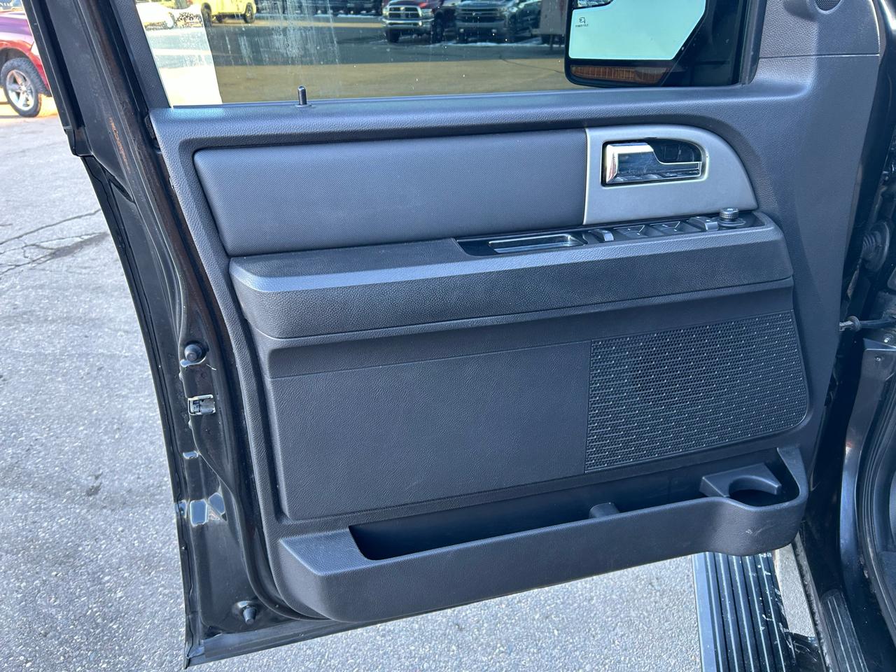 Ford Expedition EL Limited 4WD 2013