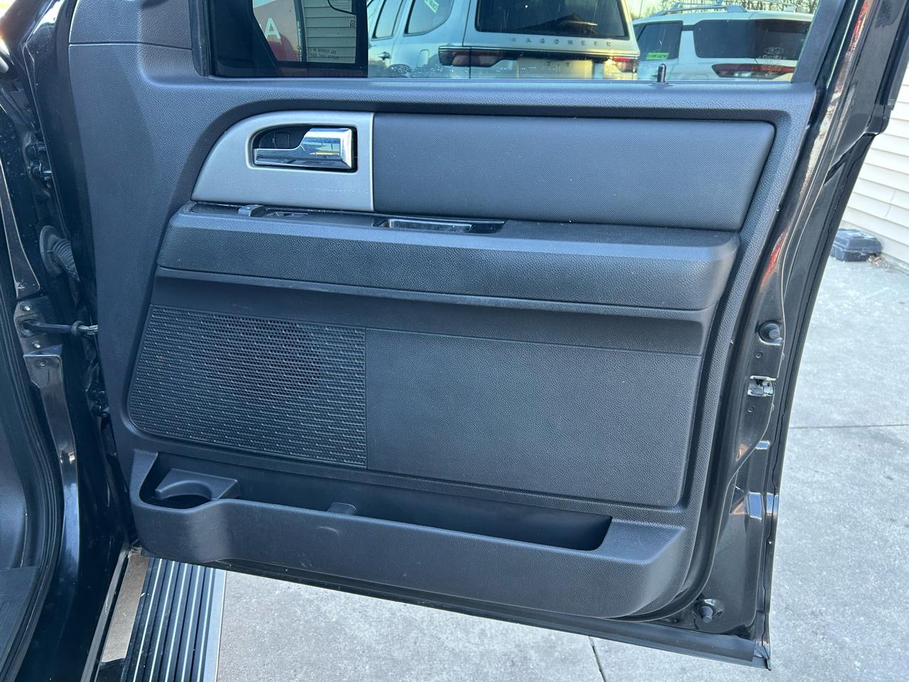 Ford Expedition EL Limited 4WD 2013