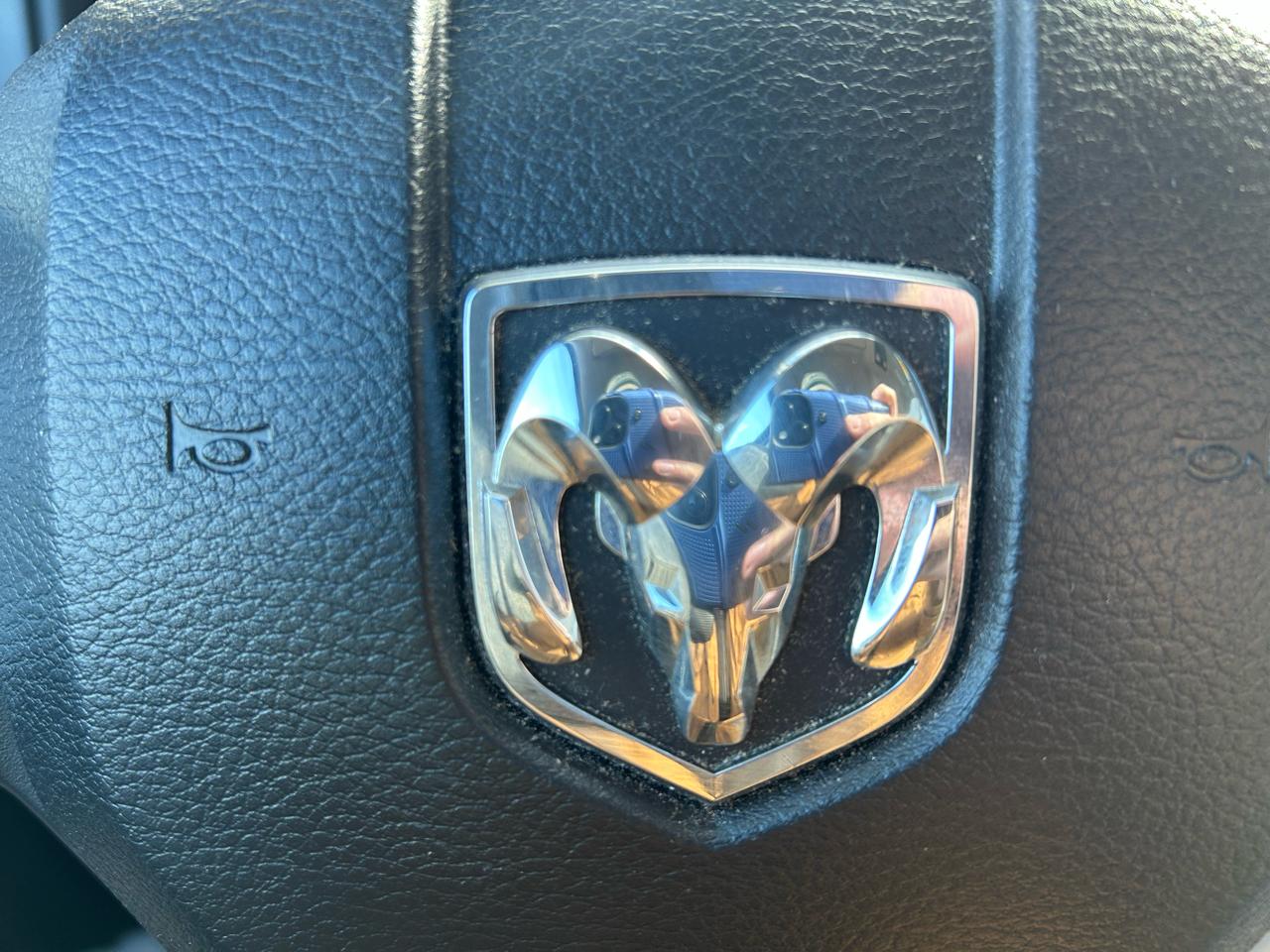 RAM 1500 SLT Crew Cab LWB 4WD 2016