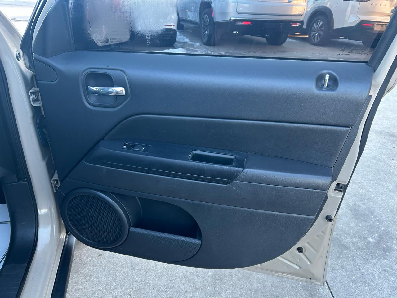 Jeep Patriot Latitude 2WD 2017