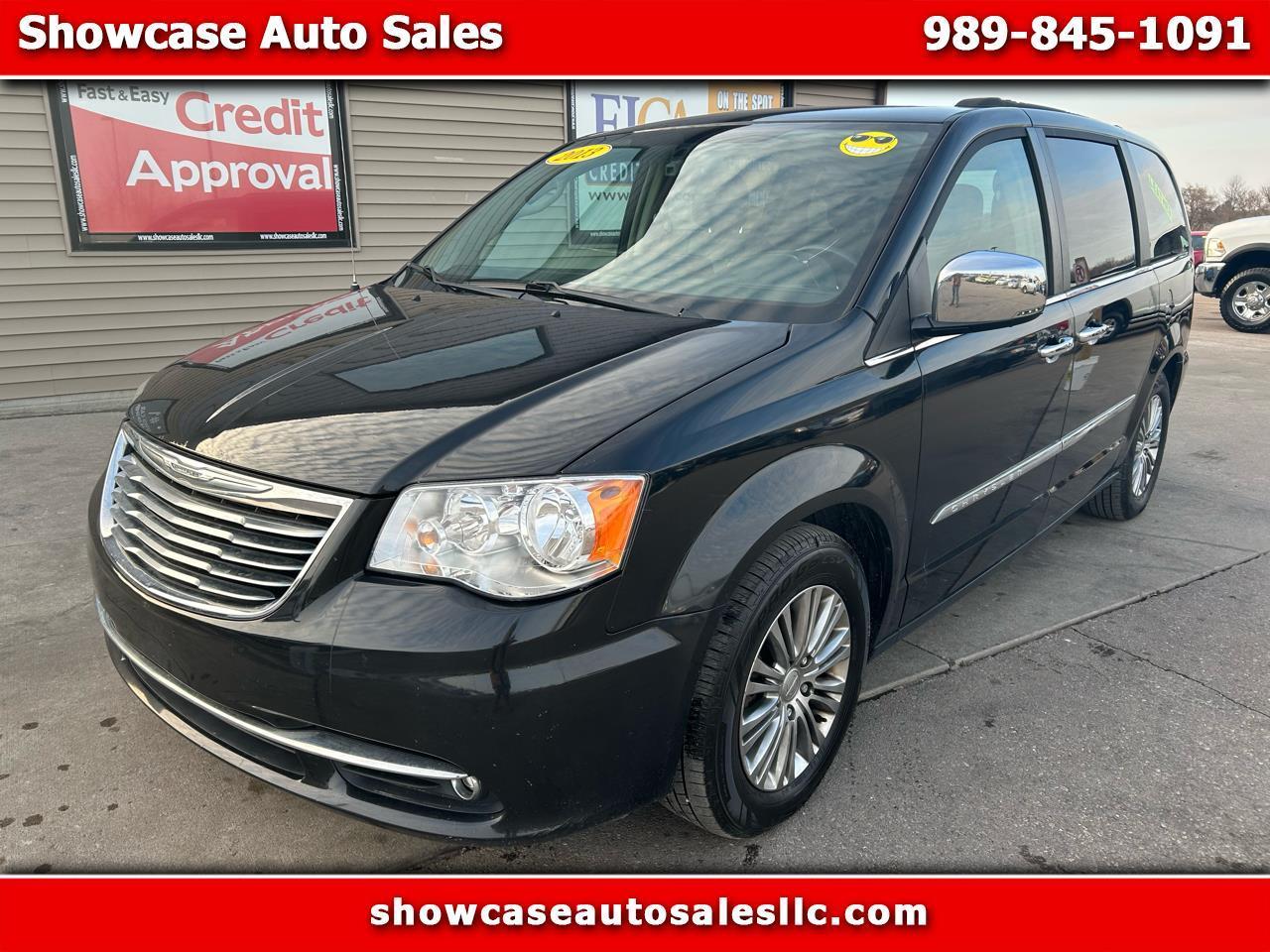 2013 Chrysler Town & Country Touring-L