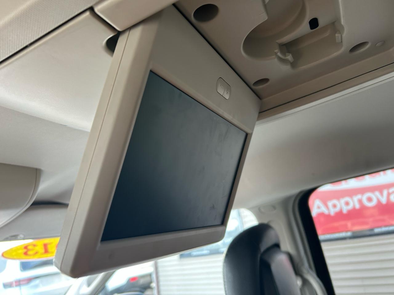 Chrysler Town & Country Touring-L 2013