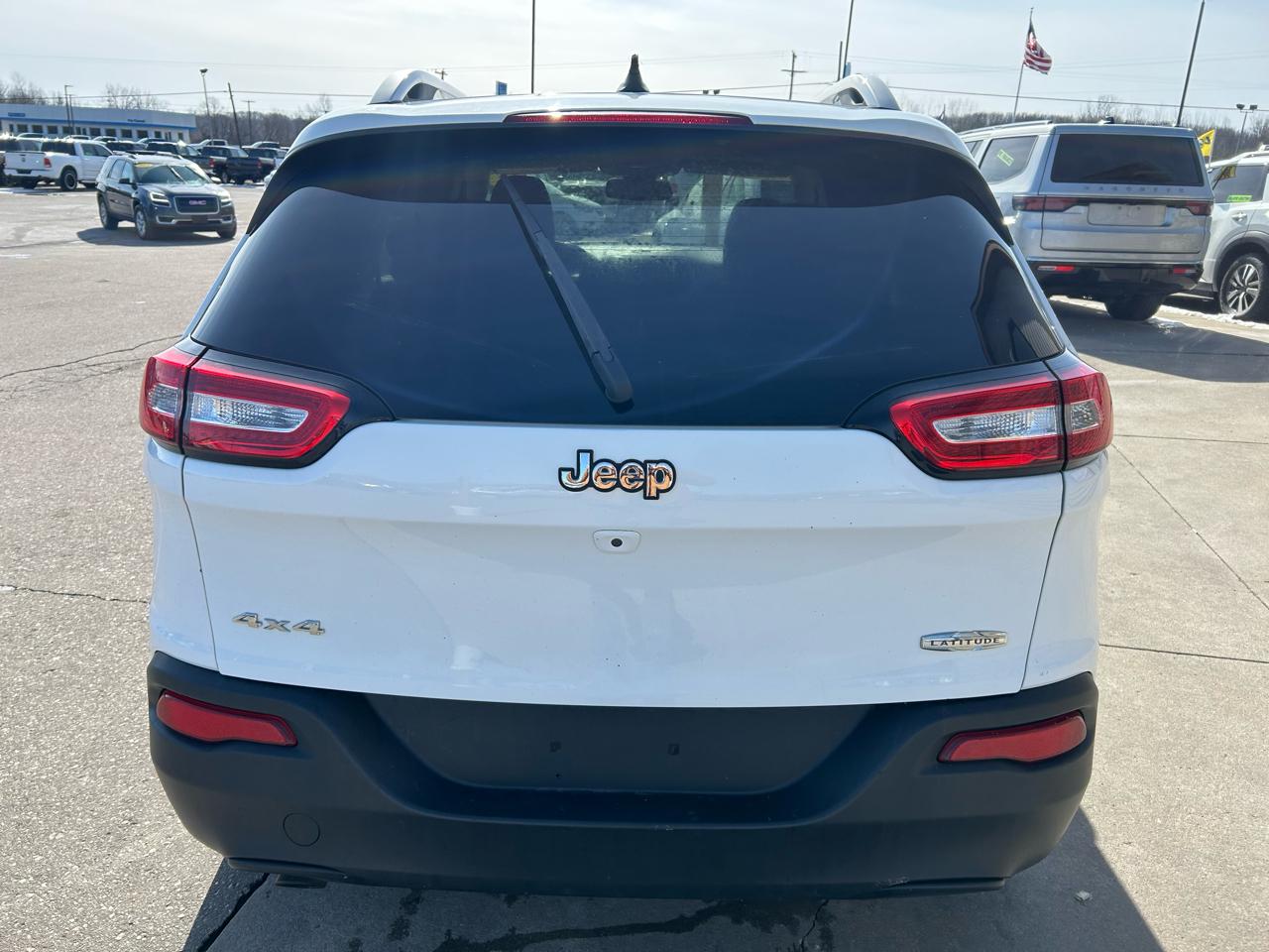 Jeep Cherokee Latitude 4WD 2015