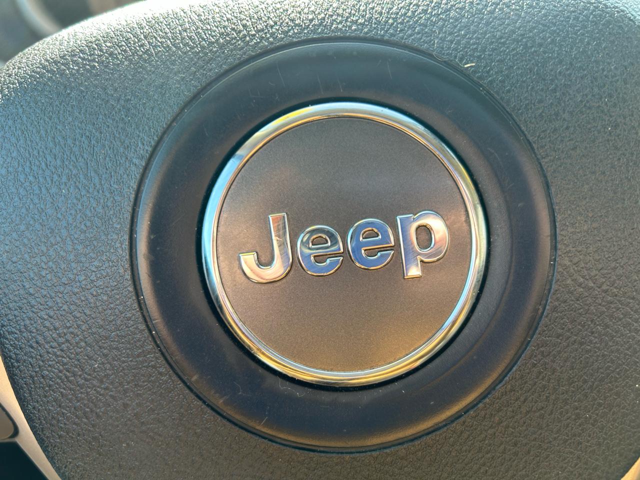 Jeep Cherokee Latitude 4WD 2015