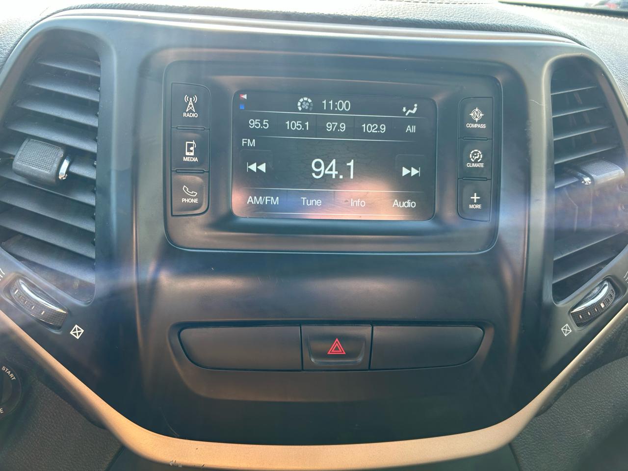 Jeep Cherokee Latitude 4WD 2015