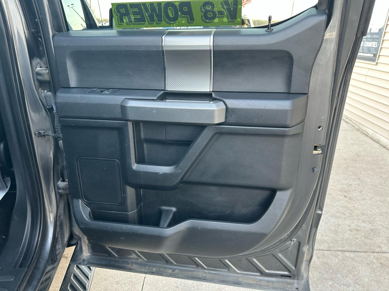 Ford F-150 4WD SuperCrew 145" XLT 2016