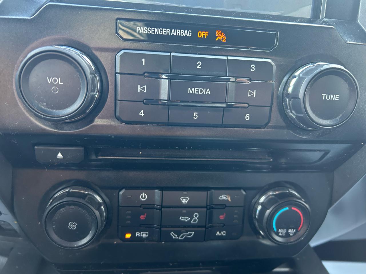 Ford F-150 4WD SuperCrew 145" XLT 2016