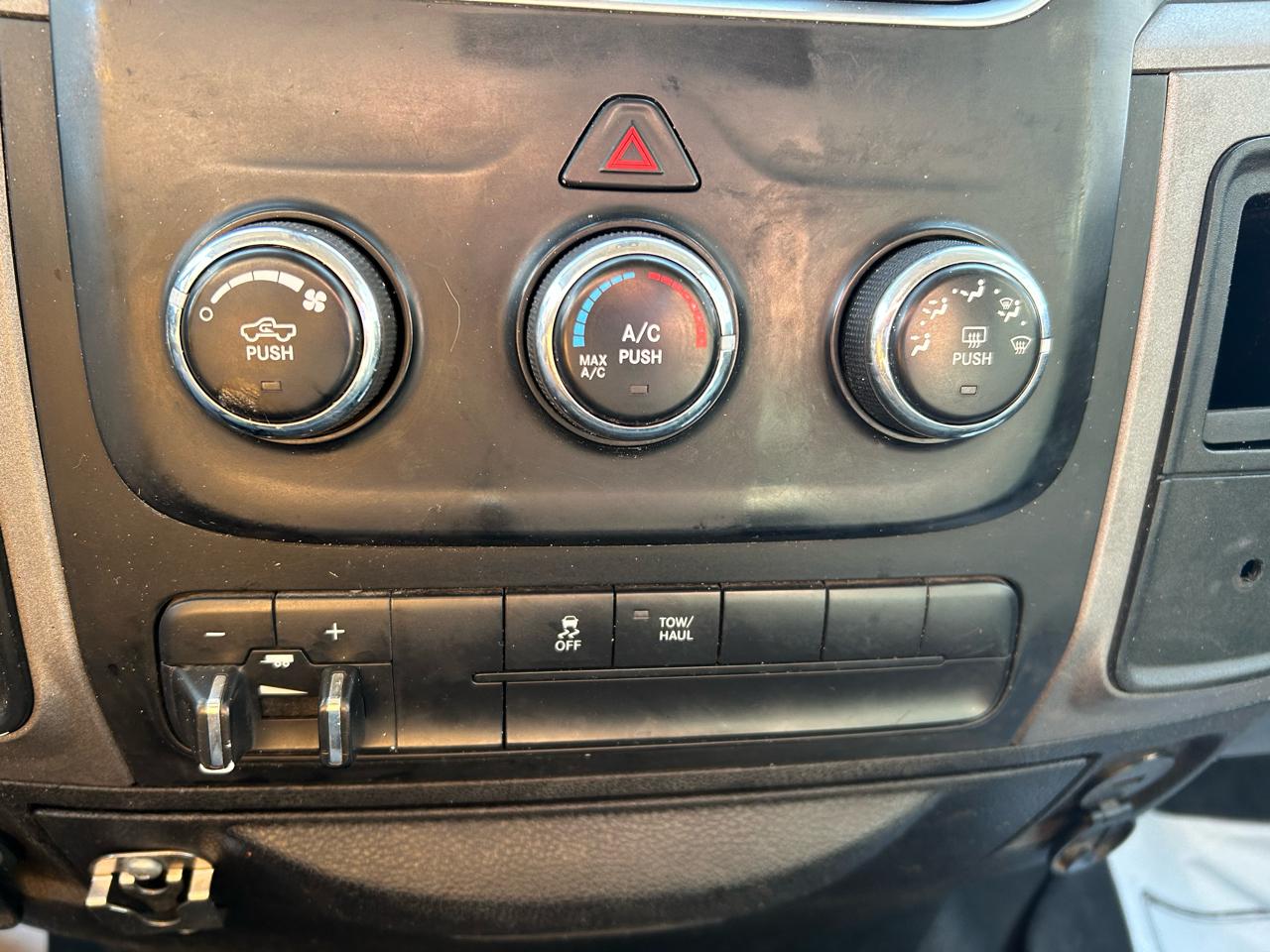 RAM 3500 ST Crew Cab LWB 4WD 2014