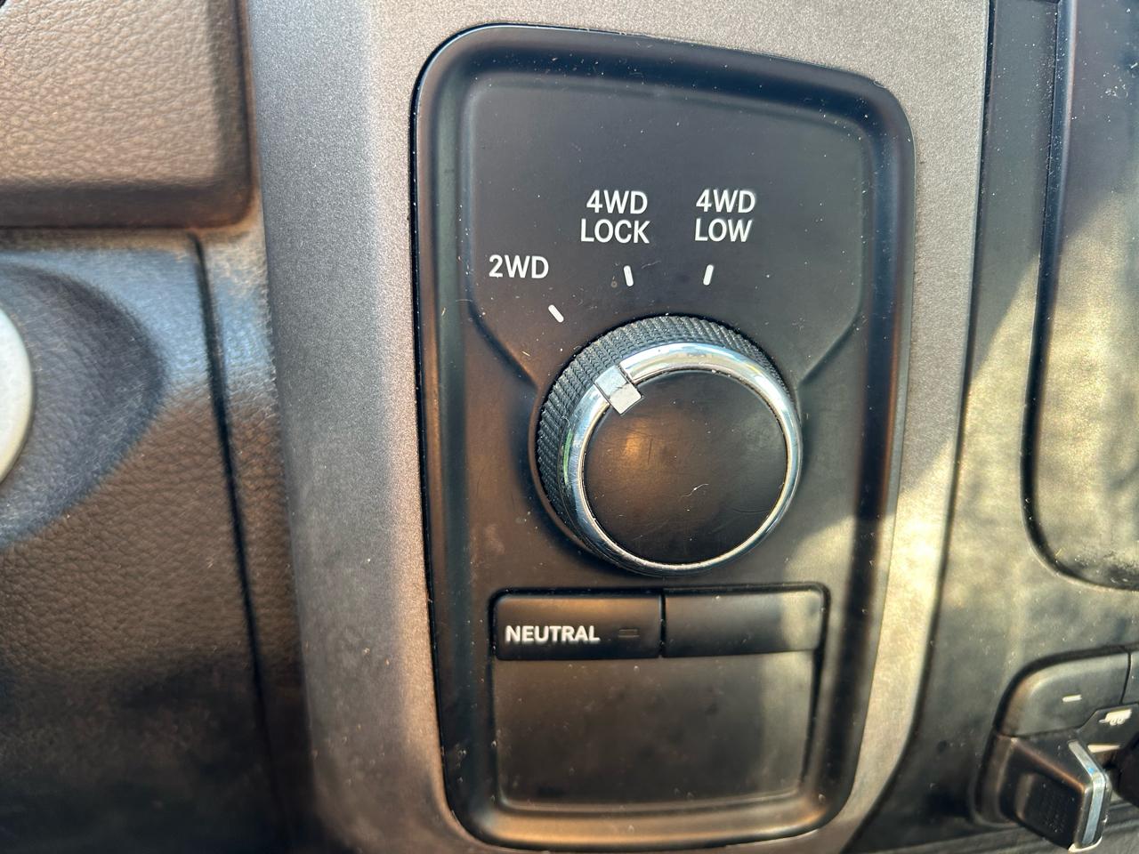 RAM 3500 ST Crew Cab LWB 4WD 2014