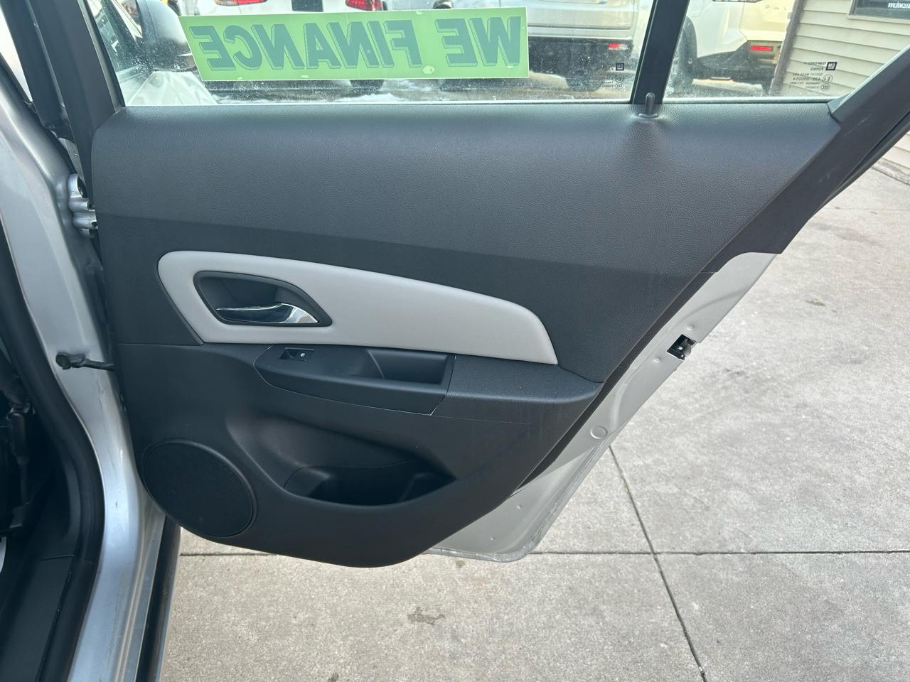 Chevrolet Cruze 2LS 2011