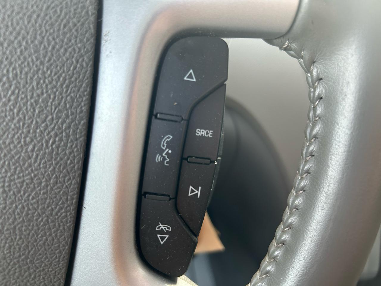 Chevrolet Traverse LS AWD w/PDC 2012