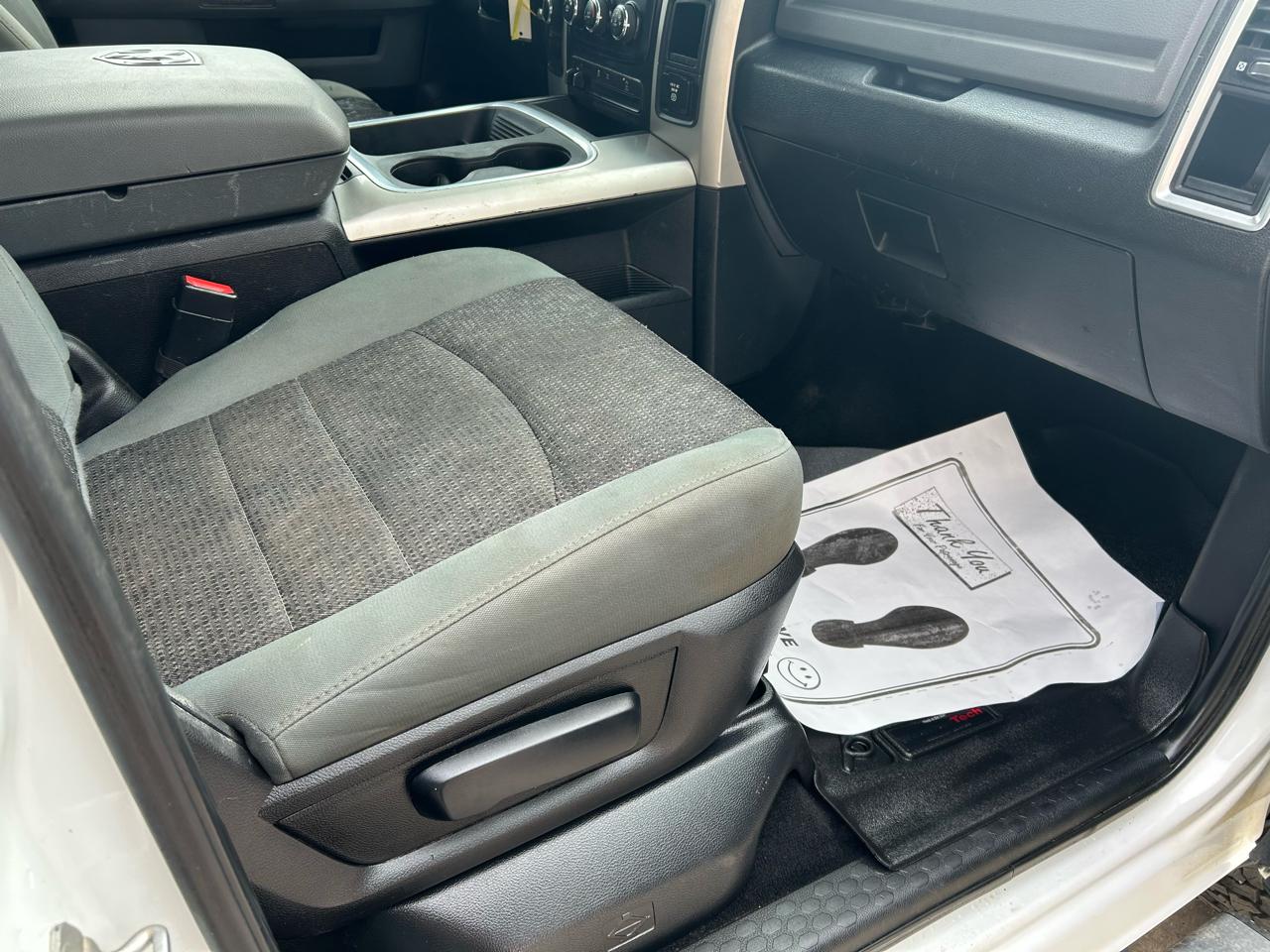 RAM 2500 SLT Crew Cab SWB 4WD 2017