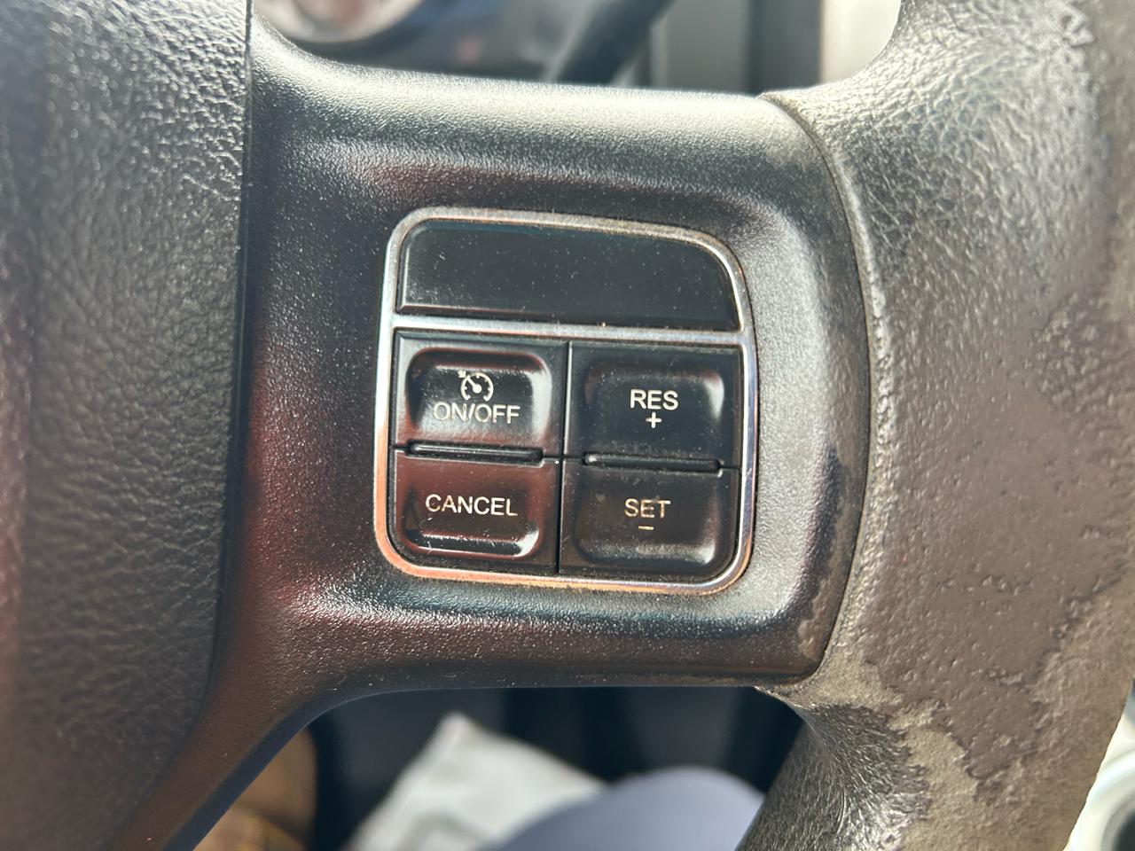 RAM 2500 SLT Crew Cab SWB 4WD 2017