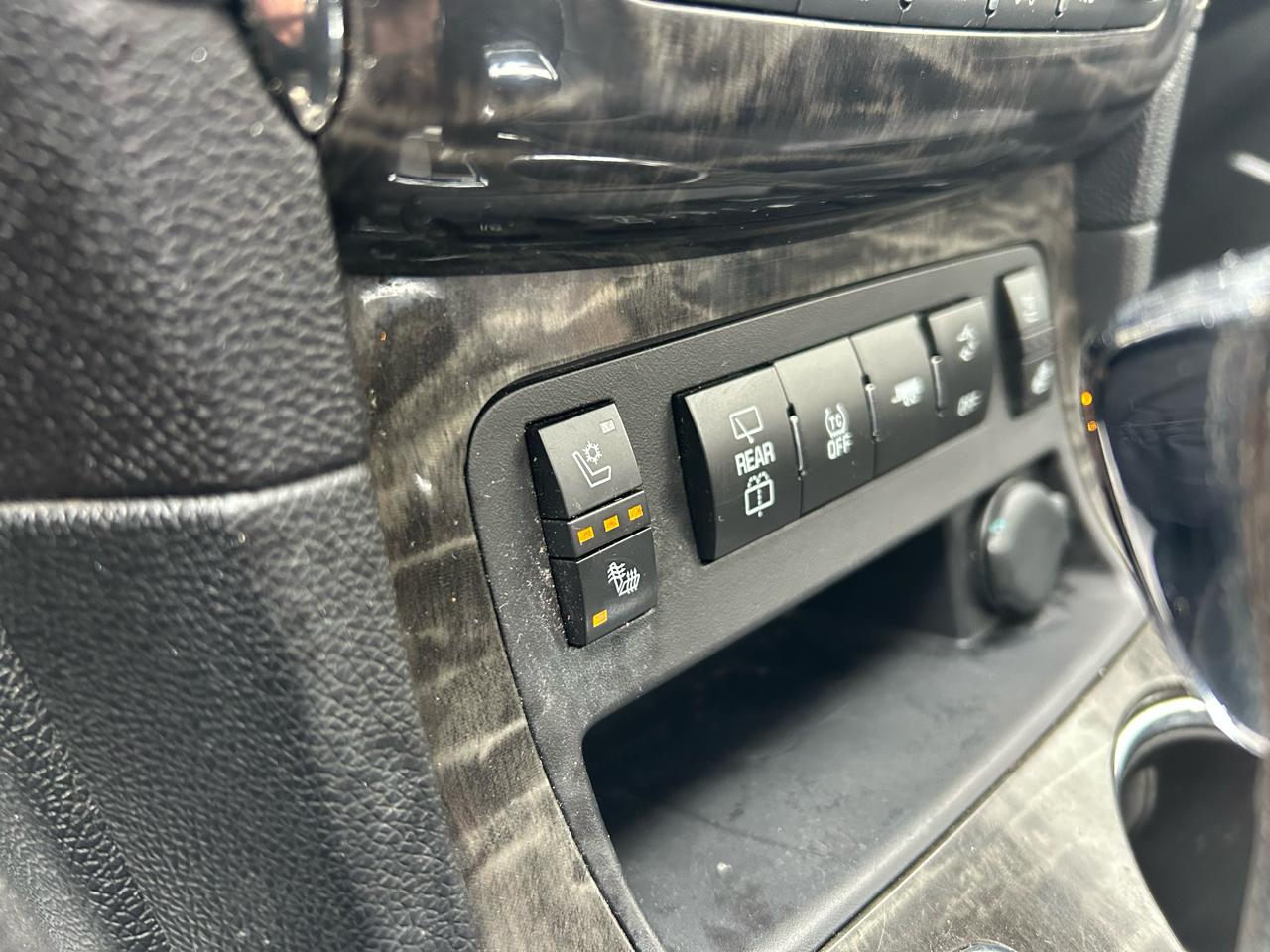 Buick Enclave Premium AWD 2013