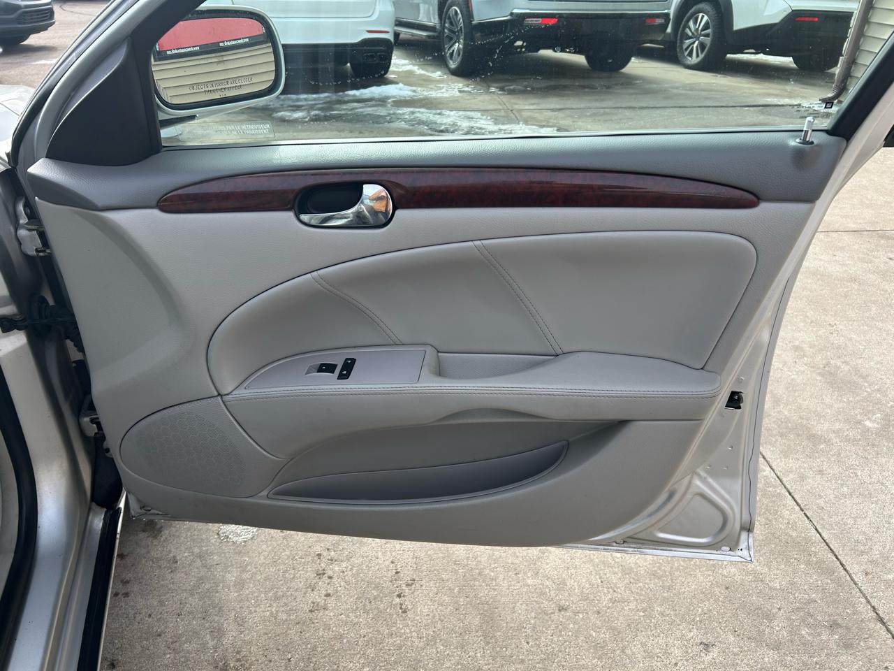 Buick Lucerne CX1 2009